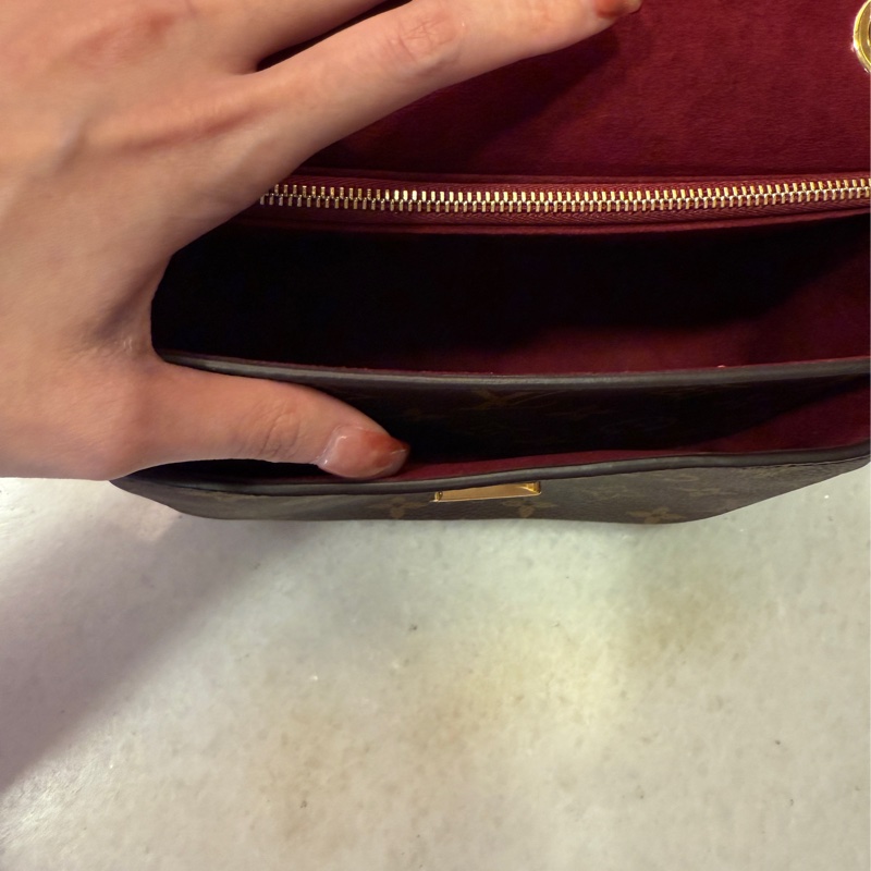LV Passy老花郵差包 9.9成新-4
