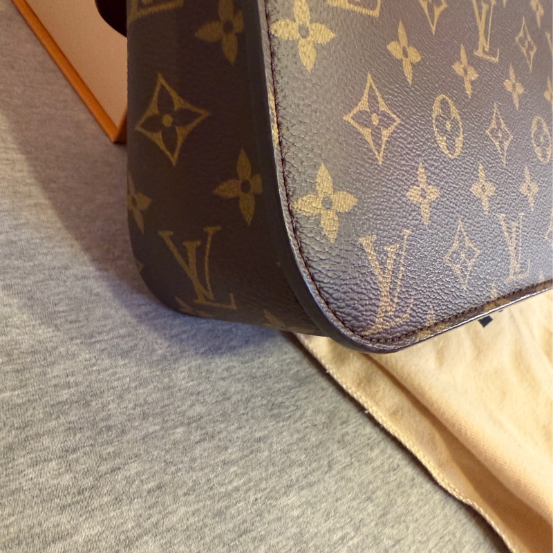 LV Passy老花郵差包 9.9成新-15