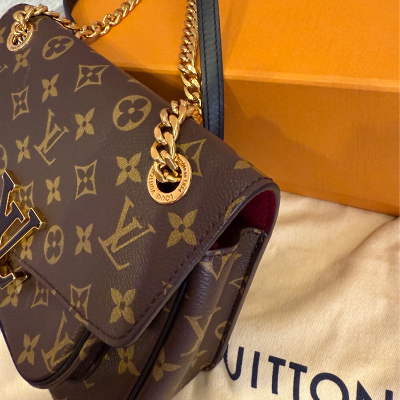 LV Passy老花郵差包 9.9成新-23