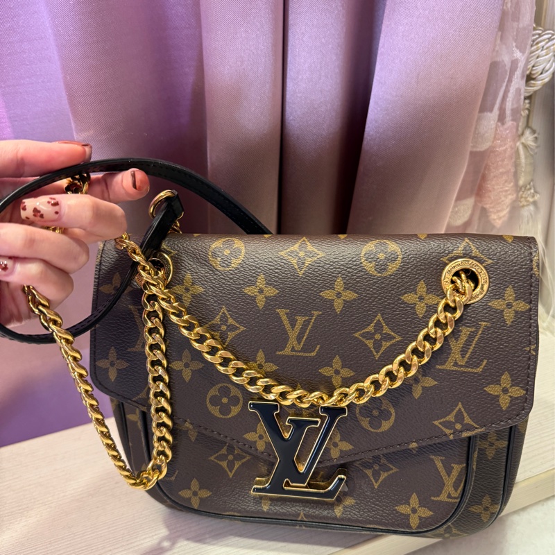 LV Passy老花郵差包 9.9成新-32