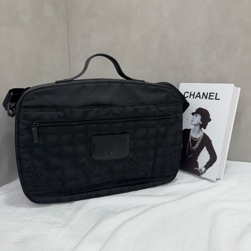 Chanel 黑色黑扣冰格行李箱-2