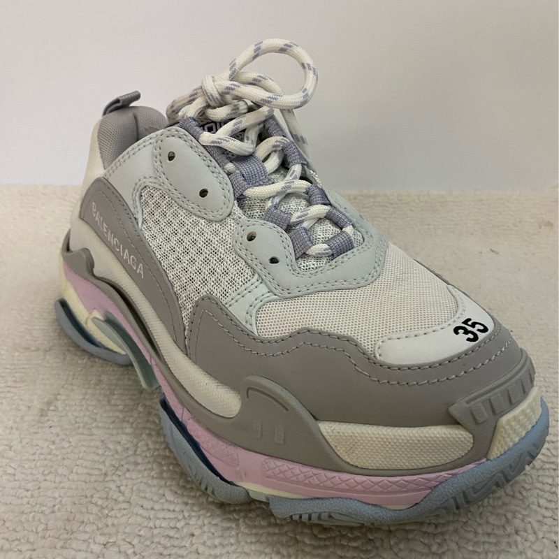 - Balenciaga Triple S-9