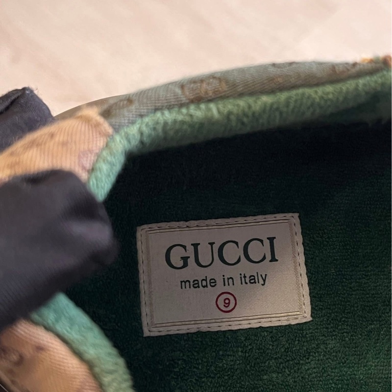 Gucci復古拼接老爹鞋9號 歐碼42.5 買38800 #割愛 Gucci家的經典不敗款!超時髦 三色復古老花拼接加上流行增厚老爹鞋的設計 整體穿起來超級有質感,視覺比例增加~ 尺寸us 9 / 27.5cm 附防塵袋、盒裝 九新 穿過兩次 正常使用痕跡 都有拍出來 高標繞道-7