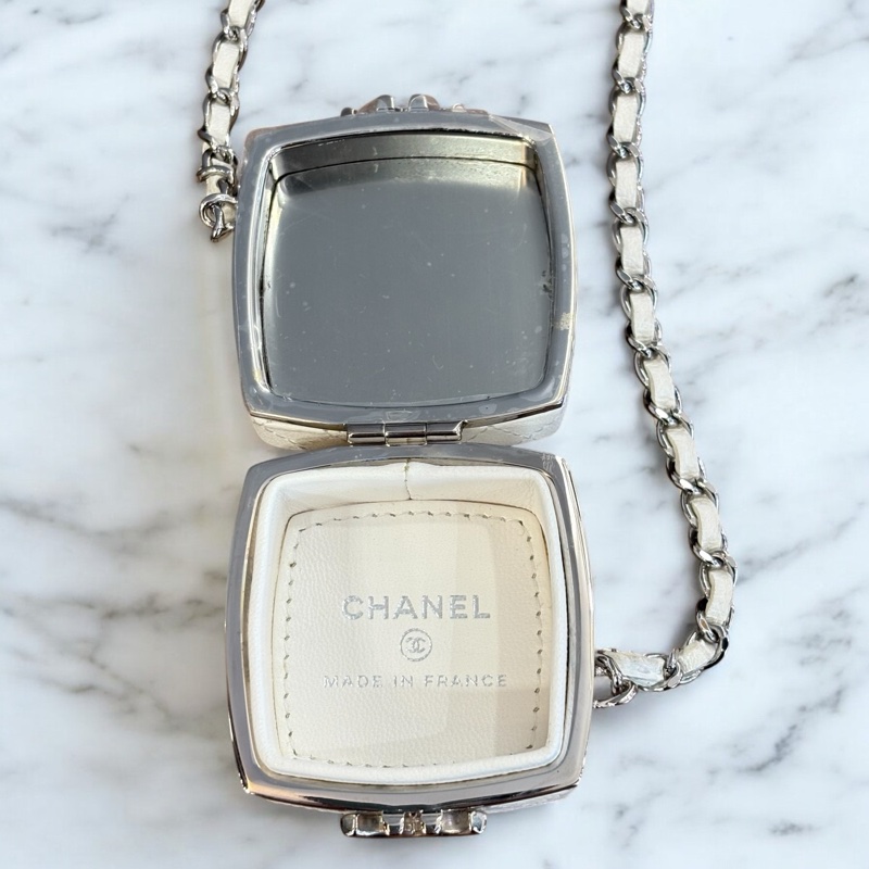 Chanel 鏈條白鏡粉盒-5
