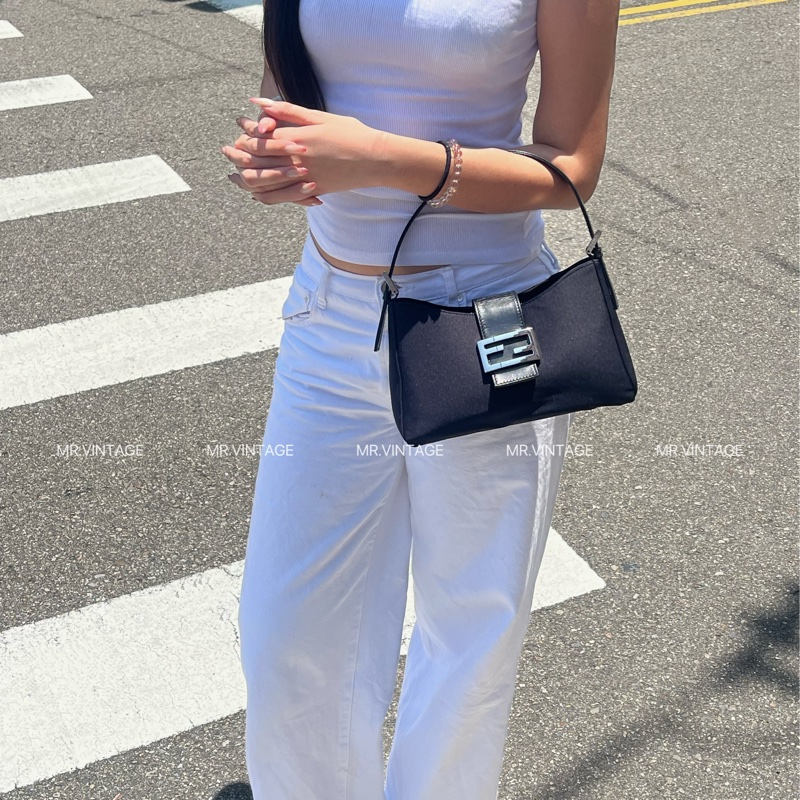 🏷️ Fendi Hobo-1