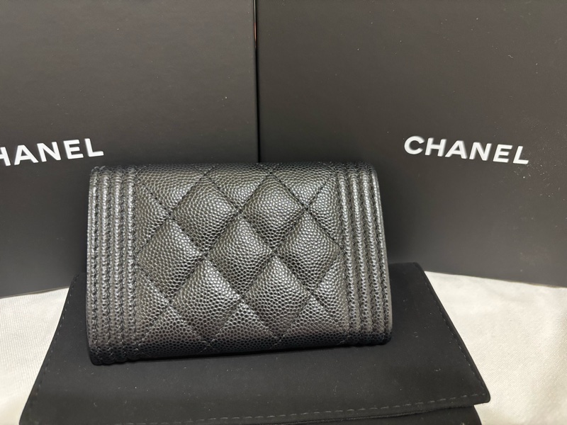 Chanel boy 荔枝牛皮黑銀短夾零錢包-10