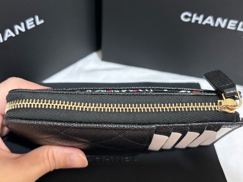 Chanel 全新荔枝牛皮黑色限定款拉鏈零錢包-18