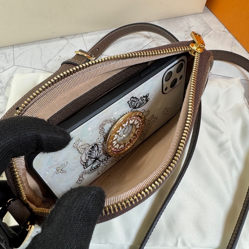 💞💞 Gucci #相機包 #經典老花斜背包-4