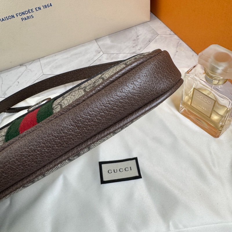 💞💞 Gucci #相機包 #經典老花斜背包-19