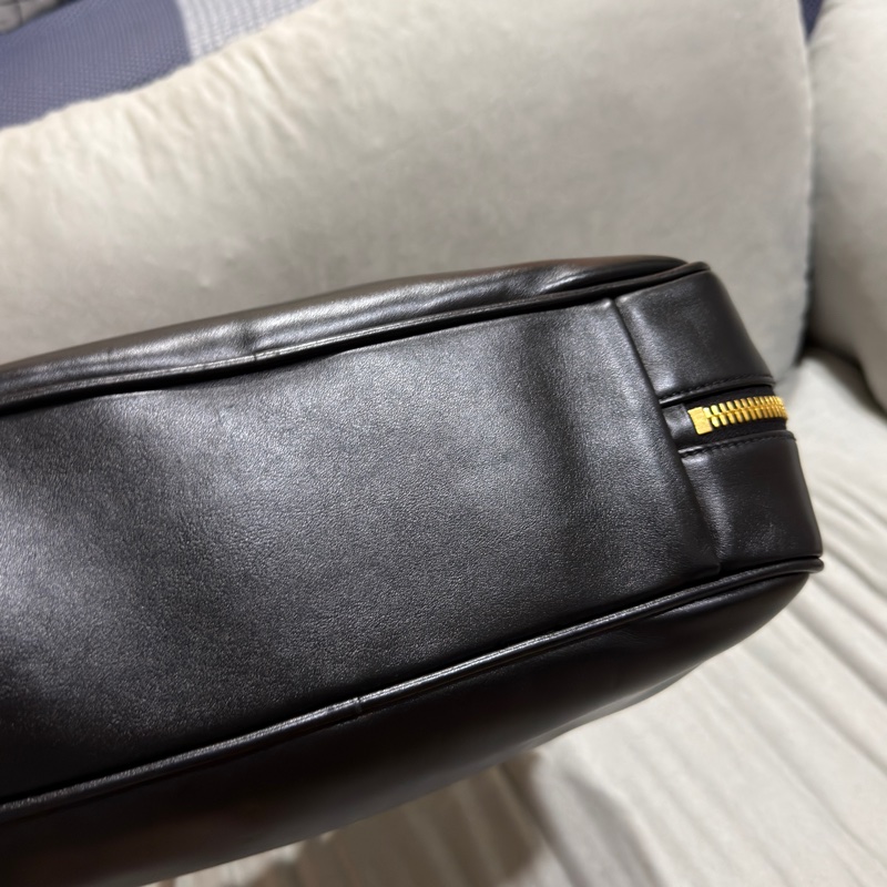 #閒置僅試背全配24年購證 #專櫃斷貨新款 #全台唯一 Miumiu黑金牛皮肩背保齡球包 送禮超適🈴🉑肩背-75