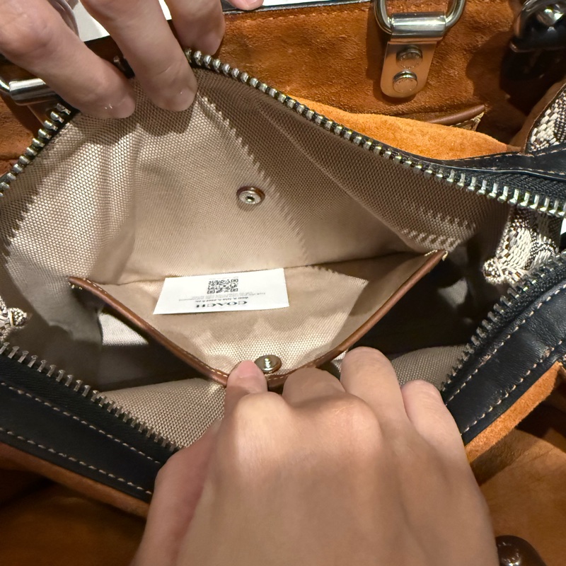 coach揹提包（降價賣）-9