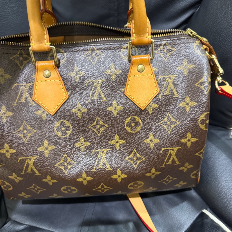 LV Speedy 25 手提款（已釘耳扣可以側背）-4