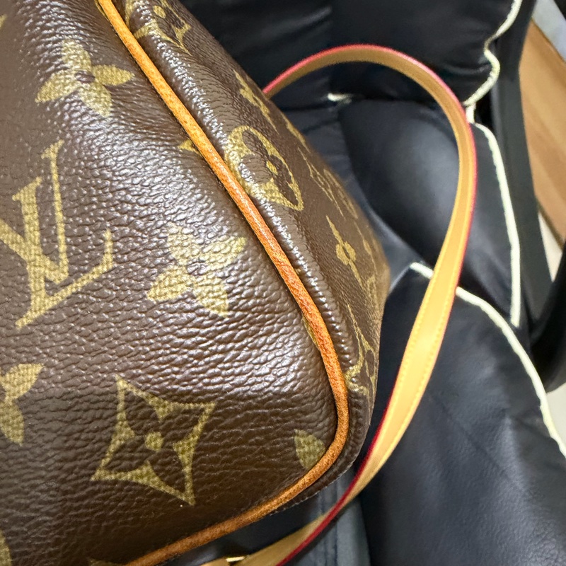 LV Speedy 25 手提款（已釘耳扣可以側背）-13