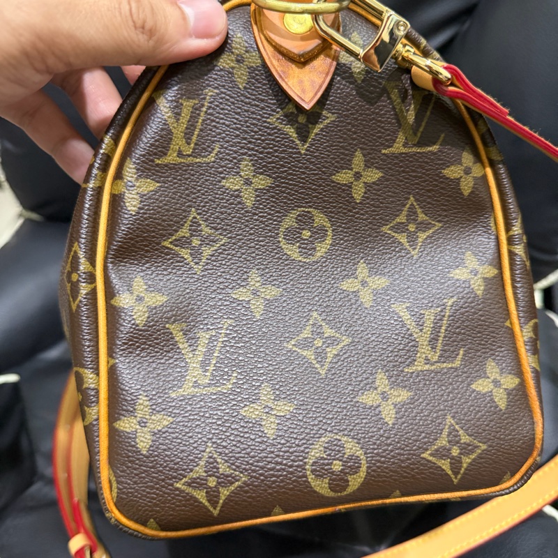 LV Speedy 25 手提款（已釘耳扣可以側背）-18