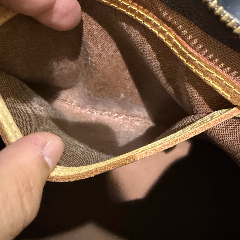 LV Speedy 25 手提款（已釘耳扣可以側背）-19