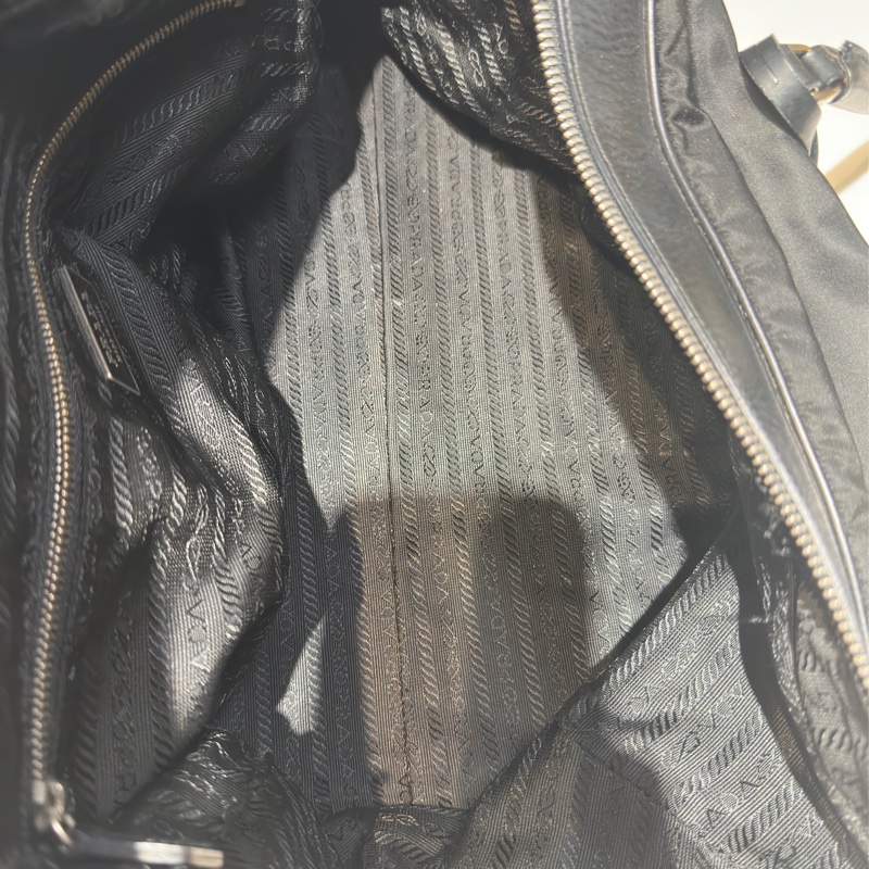 PRADA尼龍拼皮革保齡球包-17