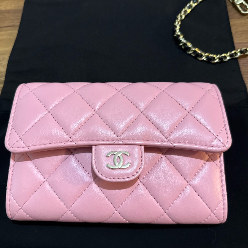 chanel粉紅羊皮菱格淡金釦5卡三折中夾AP0232-5