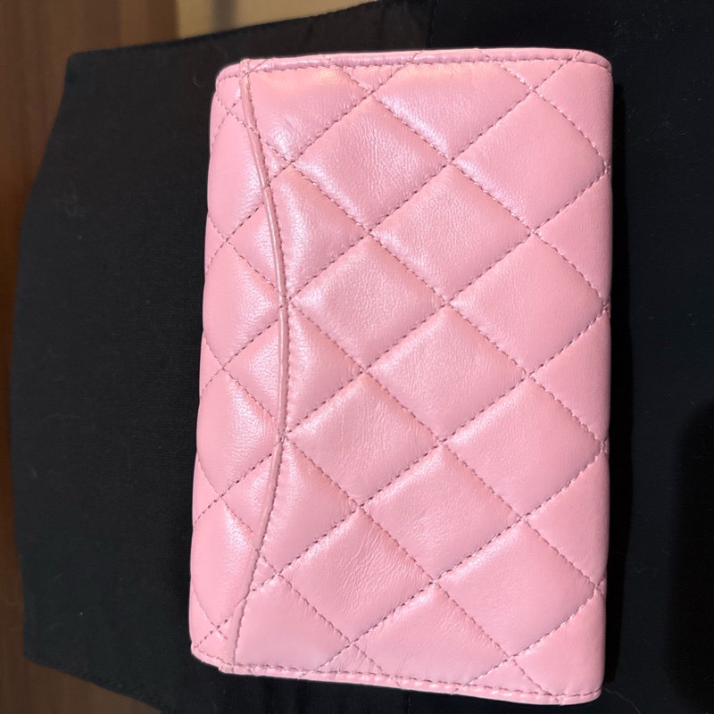 chanel粉紅羊皮菱格淡金釦5卡三折中夾AP0232-6