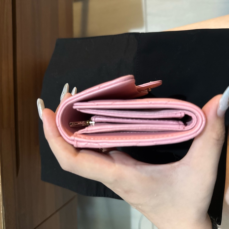 chanel粉紅羊皮菱格淡金釦5卡三折中夾AP0232-7