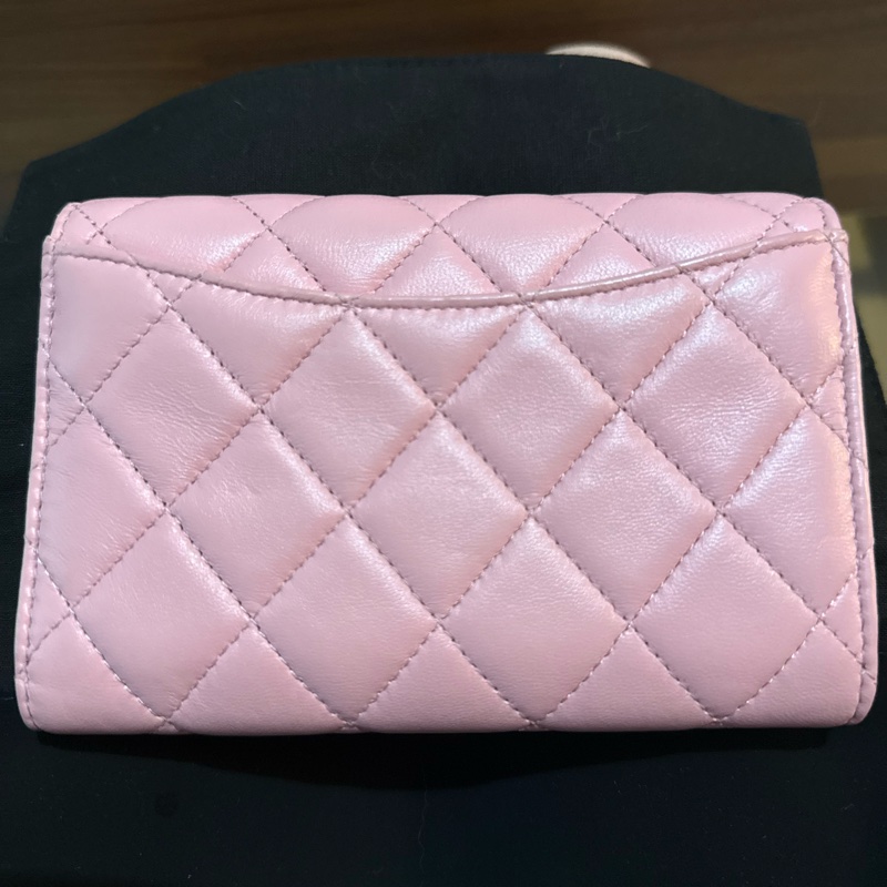 chanel粉紅羊皮菱格淡金釦5卡三折中夾AP0232-12