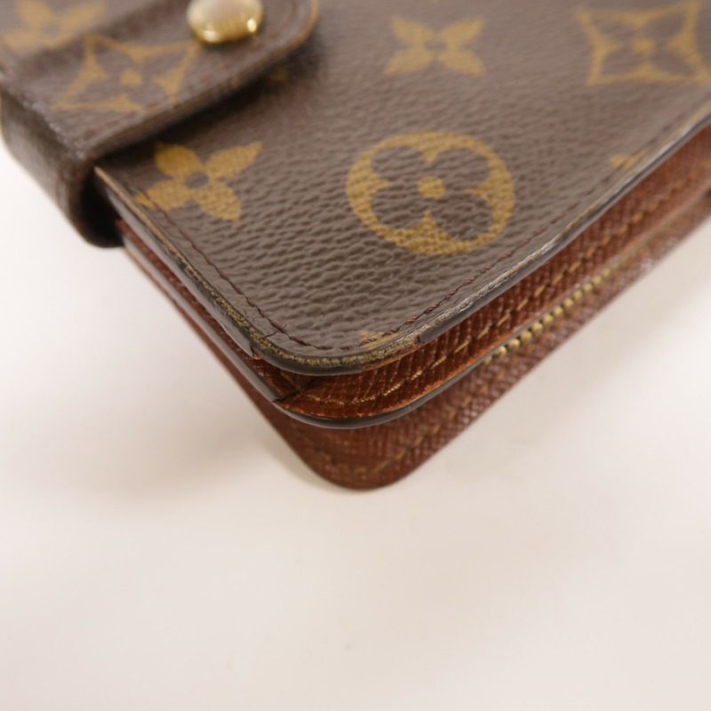 LOUIS VUITTON Monogram Compact Zip金扣錢包-14