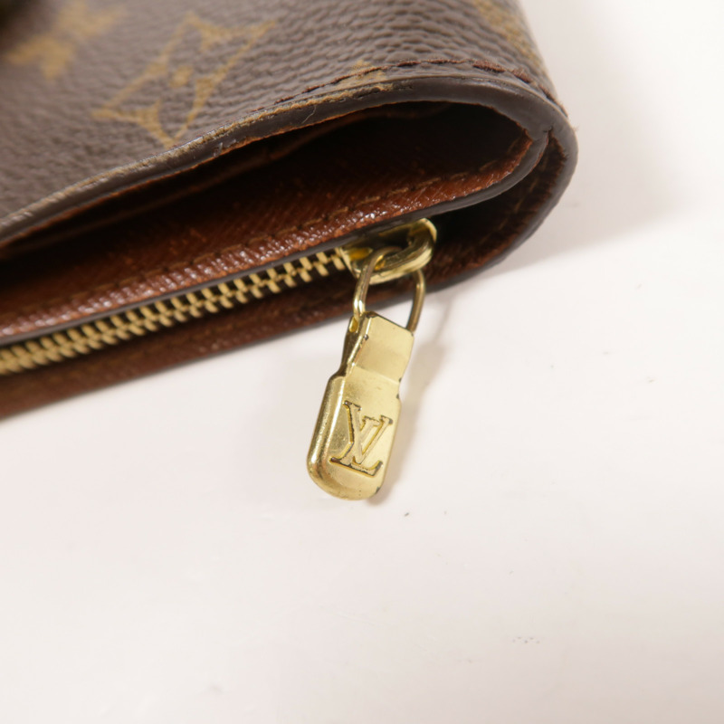 LOUIS VUITTON Monogram Compact Zip金扣錢包-17