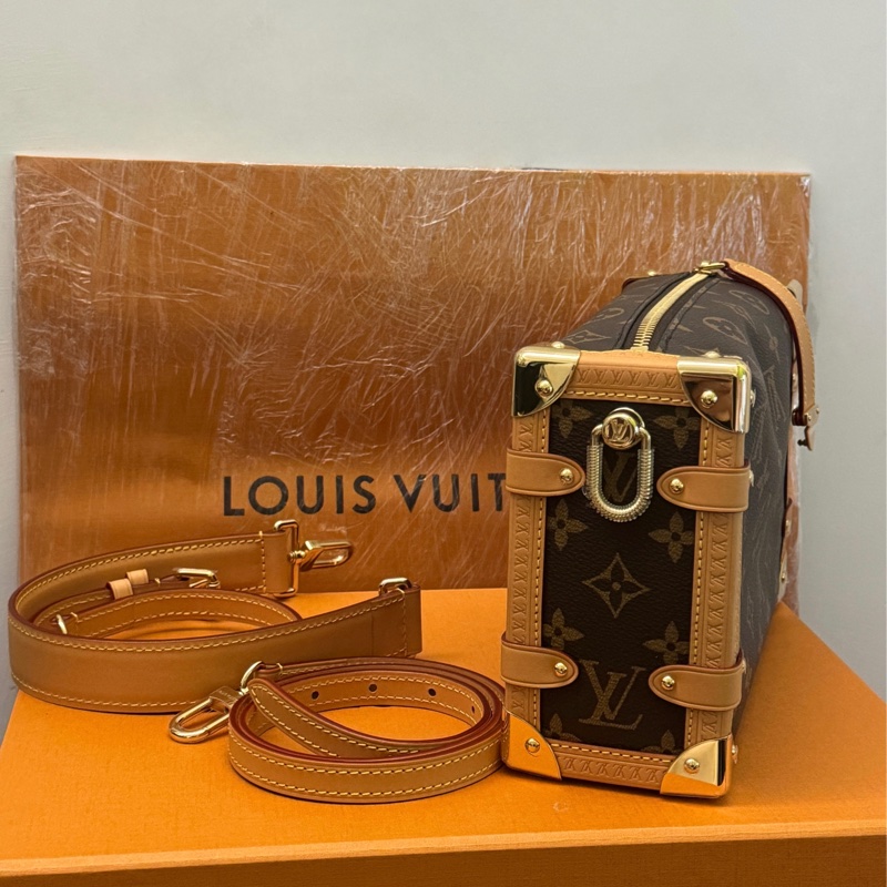 Louis Vuitton side trunk 軟盒子包 MM-4