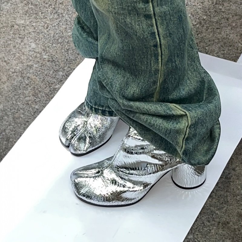🎁特價🎁Maison Margiela 女款 Tabi Broken Mirror 高跟短靴 ｜分趾設計 × 鏡面前衛風格 IT36/37/38/38.5/39/40(購買請訊息告知需要尺寸)-6