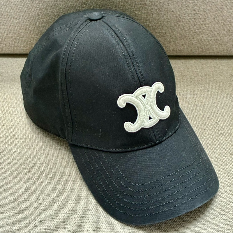 Celine 凱旋門黑色金釦棒球帽尺碼M-0