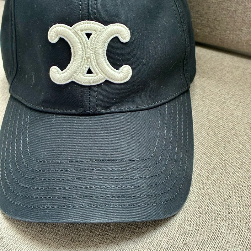 Celine 凱旋門黑色金釦棒球帽尺碼M-1