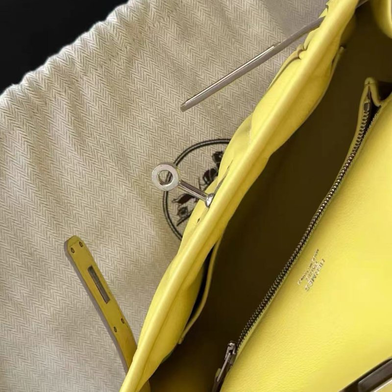 hermes C9小雞黃銀扣berline mini斜背包 20*16*6cm 98新 配件塵袋-4