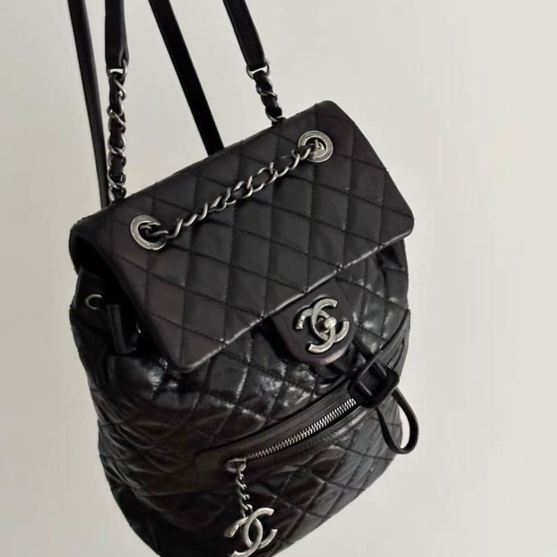 chanel 黑銀 薩爾茨堡油蠟皮後背包小號duma中古包 20*12*23cm 98新 配件塵袋-2