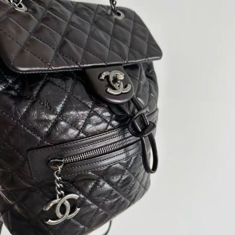 chanel 黑銀 薩爾茨堡油蠟皮後背包小號duma中古包 20*12*23cm 98新 配件塵袋-3