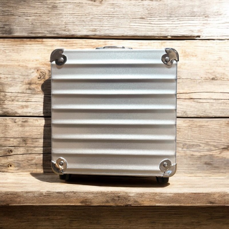 RIMOWA鈦合金銀色硬箱包-0