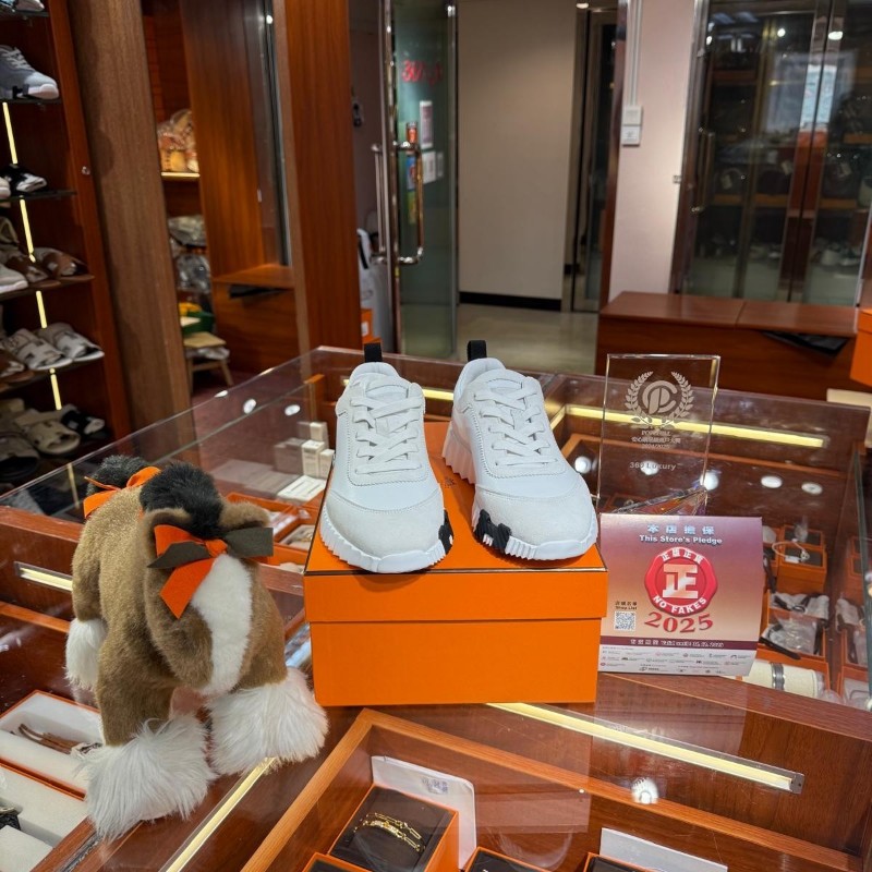 持有香港正品正貨標籤(只做全新) Hermes bouncing黑白熊貓波鞋-0