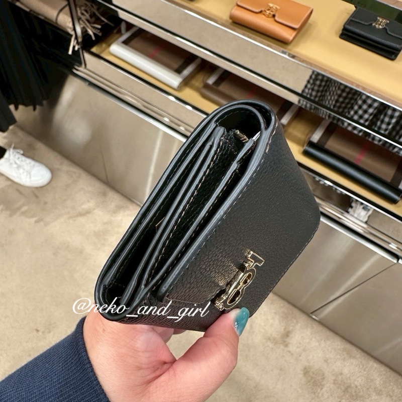 台灣現貨💕 Burberry 三折黑色短夾❤️-3