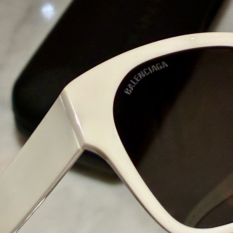 Balenciaga 巴黎世家白色側邊Logo太陽眼鏡-3