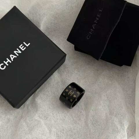 chanel coco mark黑色樹脂秀款戒指 均碼  中古款配件塵袋