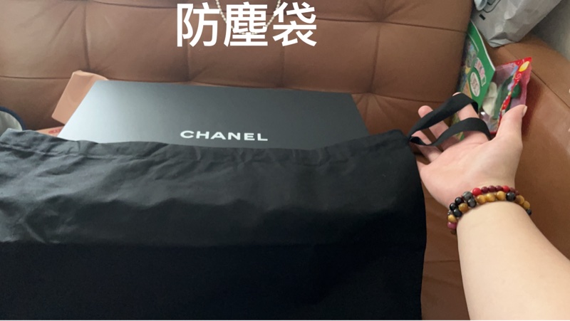 Chanel 22中號黑銀附內膽包及防潮定型包-19