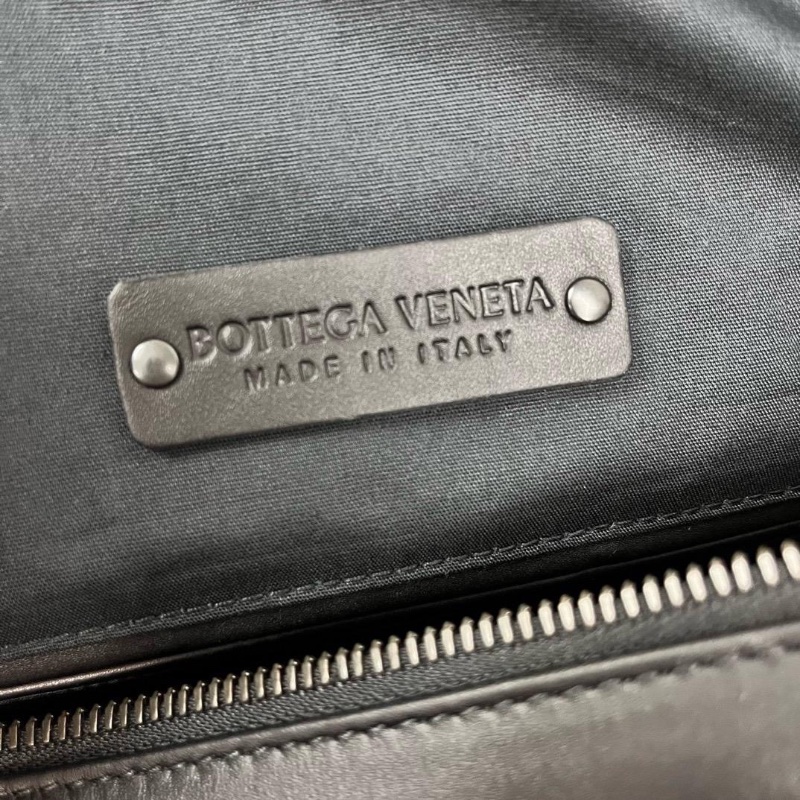 Bottega Veneta Briefcase-4