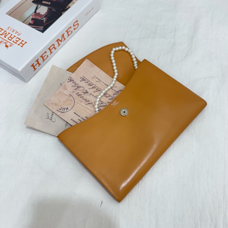 Hermès 駝色手拿包-1