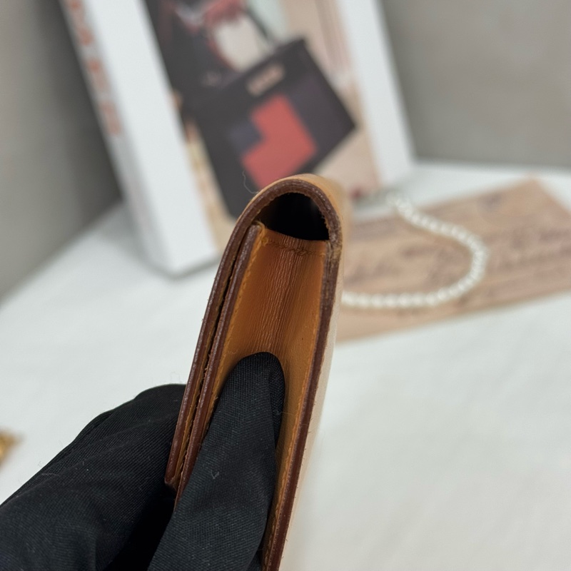 Hermès 駝色手拿包-11