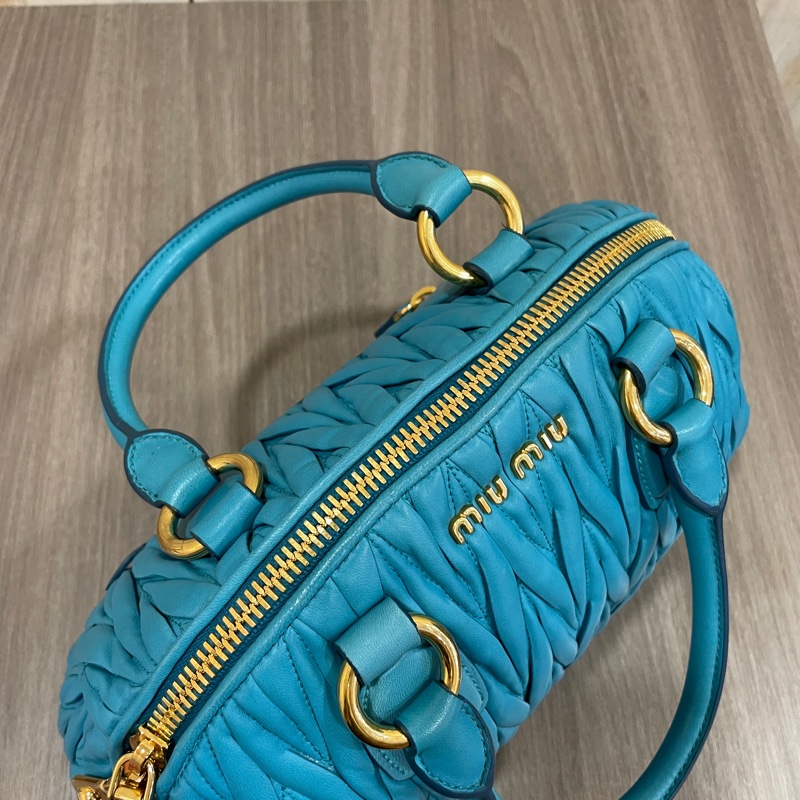 Miu Miu RL0066藍色抓皺皮革金釦手提肩背兩用包-15