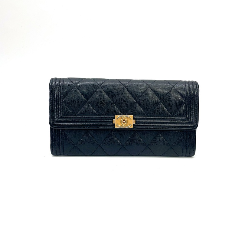 Chanel 黑荔枝牛皮金釦下蓋12卡Boy長夾 A80286-0