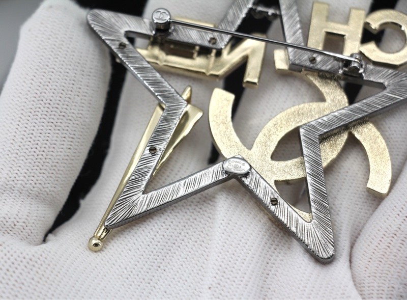 Chanel A21C 水鑽仿珍珠鏤空星形胸針-3