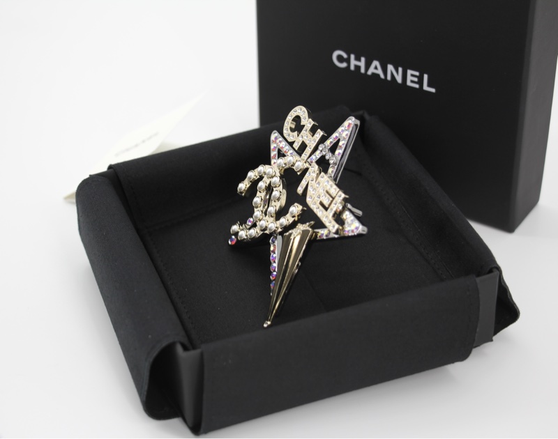Chanel A21C 水鑽仿珍珠鏤空星形胸針-8