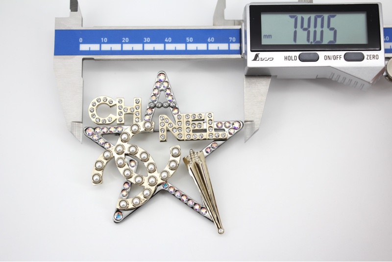Chanel A21C 水鑽仿珍珠鏤空星形胸針-11