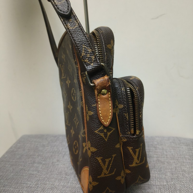 🌺盛夏折扣🌺快閃一週甜價至7/20‼️㊣✨Louis Vuitton✨路易威登 LV 老花 雙層 相機包 肩背包 斜背包 /二手精品/二手包🌳二手樹屋🌳-4