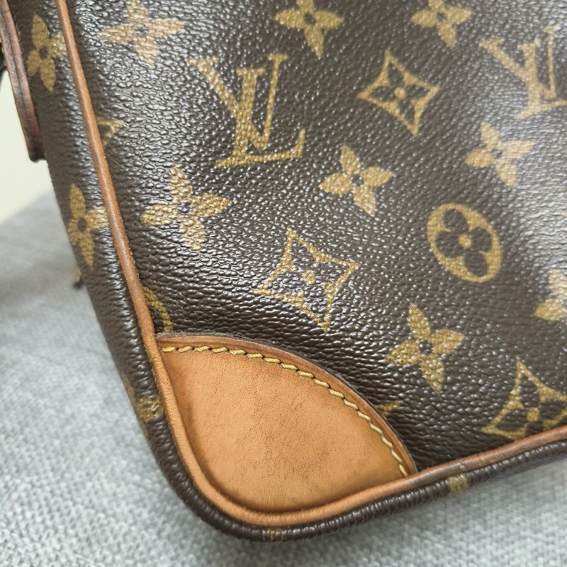 🌺盛夏折扣🌺快閃一週甜價至7/20‼️㊣✨Louis Vuitton✨路易威登 LV 老花 雙層 相機包 肩背包 斜背包 /二手精品/二手包🌳二手樹屋🌳-12