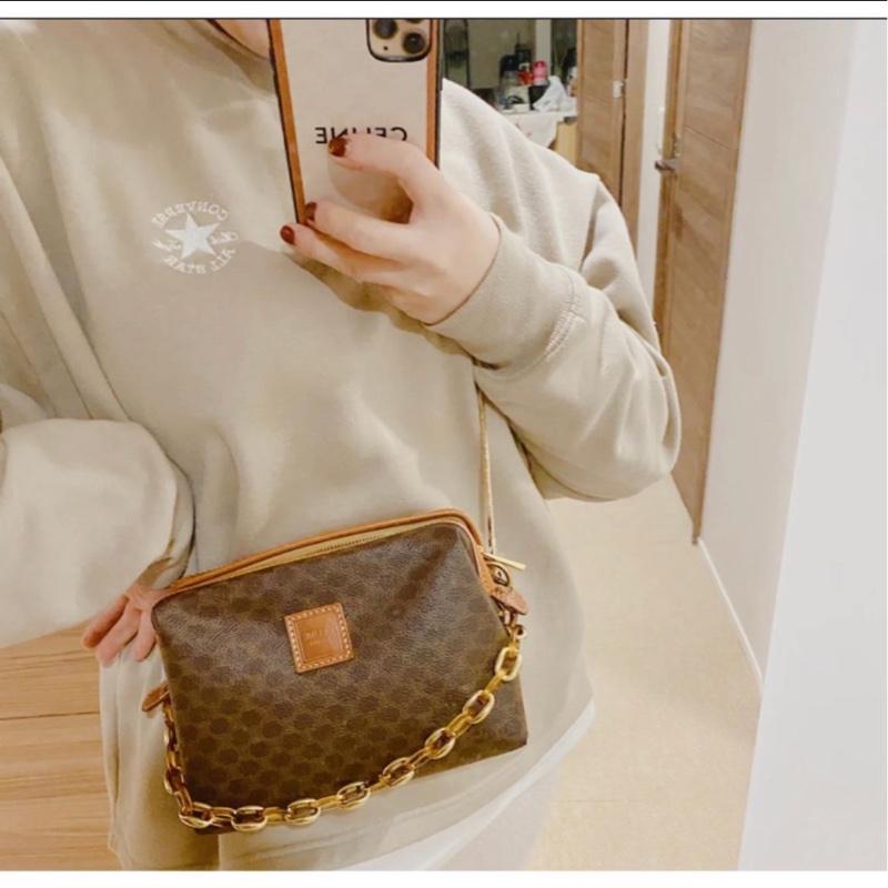 Celine中號經典方牌棕色雲朵包 斜跨包～-0